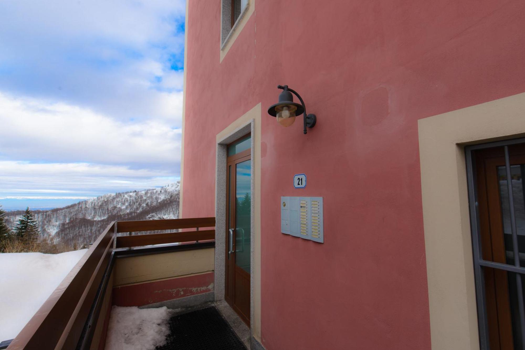 Zona Portici Lägenhet Prato Nevoso Rum bild