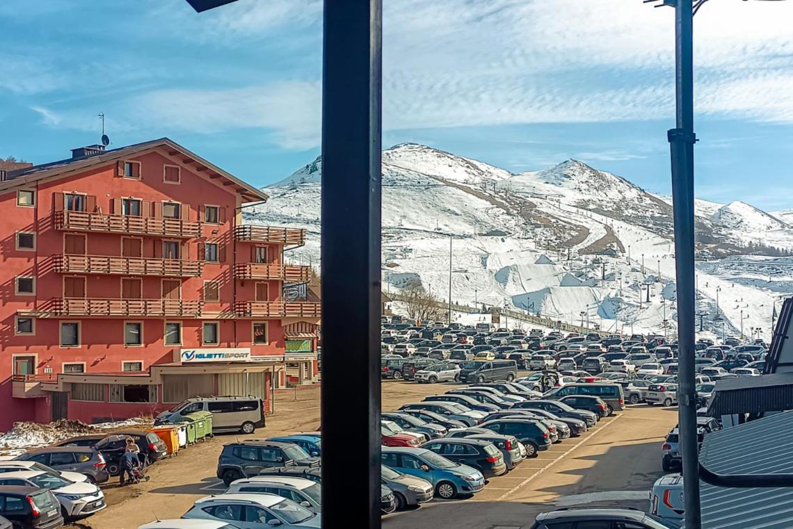Zona Portici Lägenhet Prato Nevoso Exteriör bild